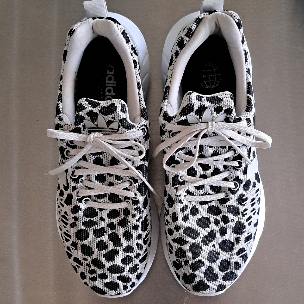 ADIDAS SWIFT RUN 1.0 ANIMAL Print Sneakers - Black and White. PERFECT CONDITION.